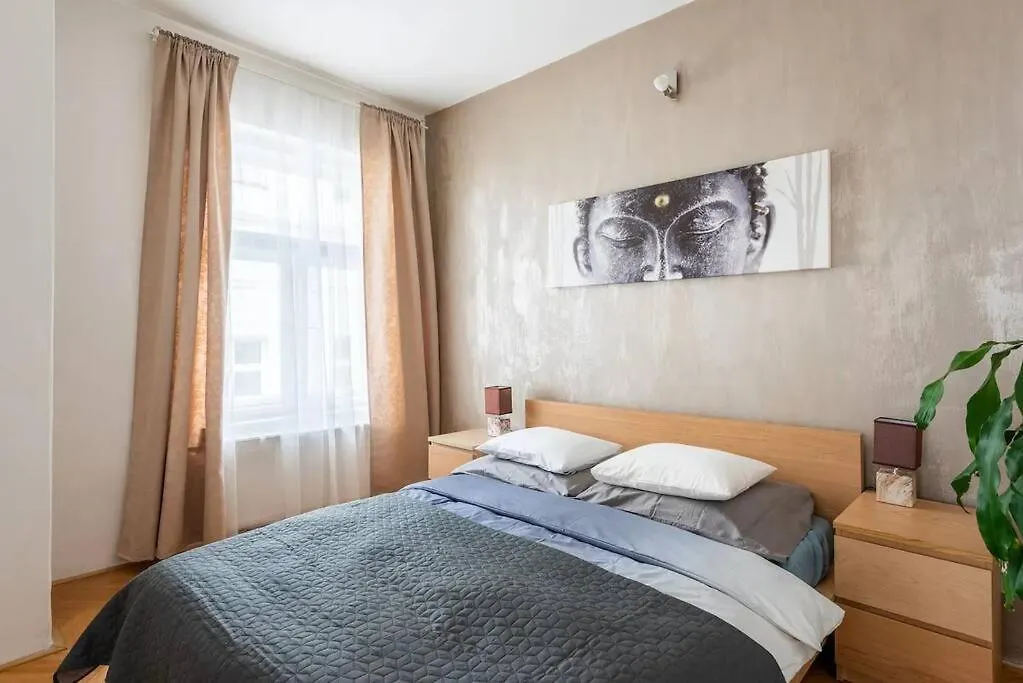 2 Bedrooms Apt Near Wenceslas Sq Πράγα 0*,  Τσεχία